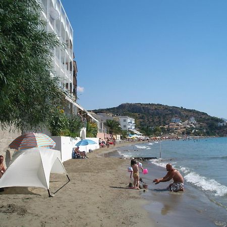 Hotel Tolo Exterior photo